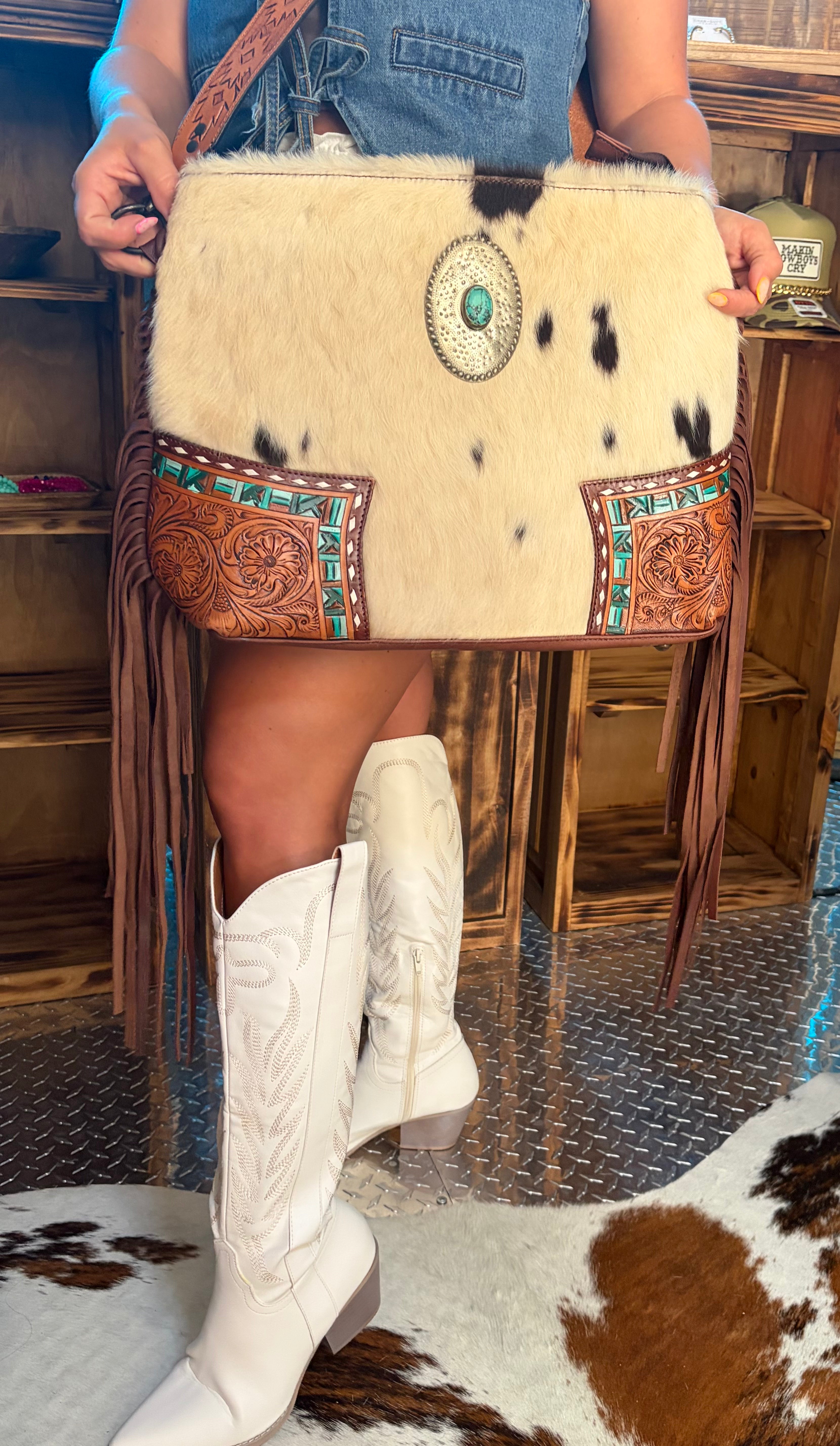 American Darling Messenger Bag w/ Cowhide (Concealed Carry)