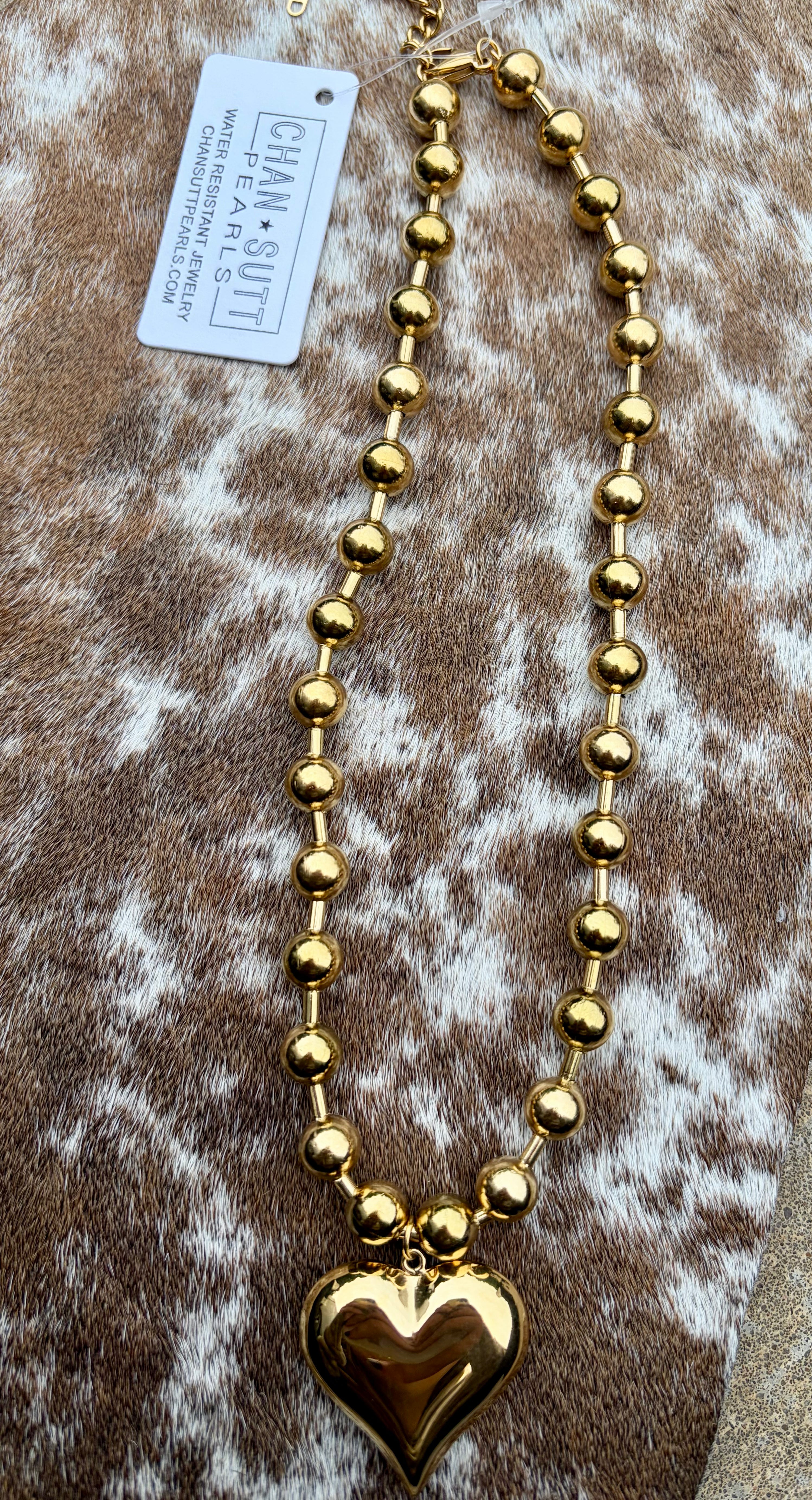 Chansutt Pearls Chunky Heart Necklace