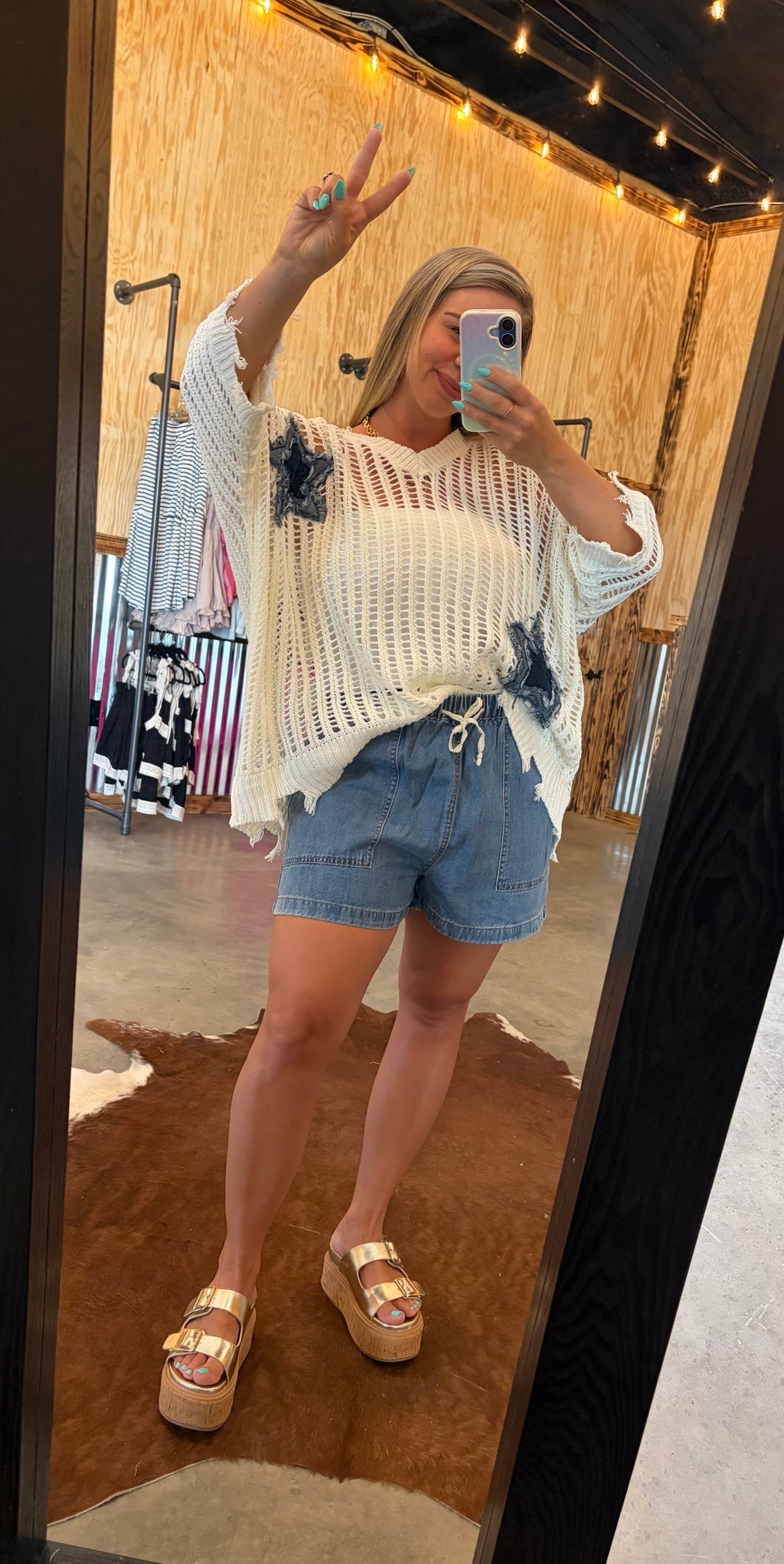 Distressed Star Knit Pullover