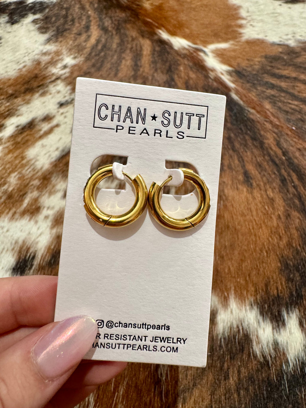 Chansutt Pearls Bling Huggies