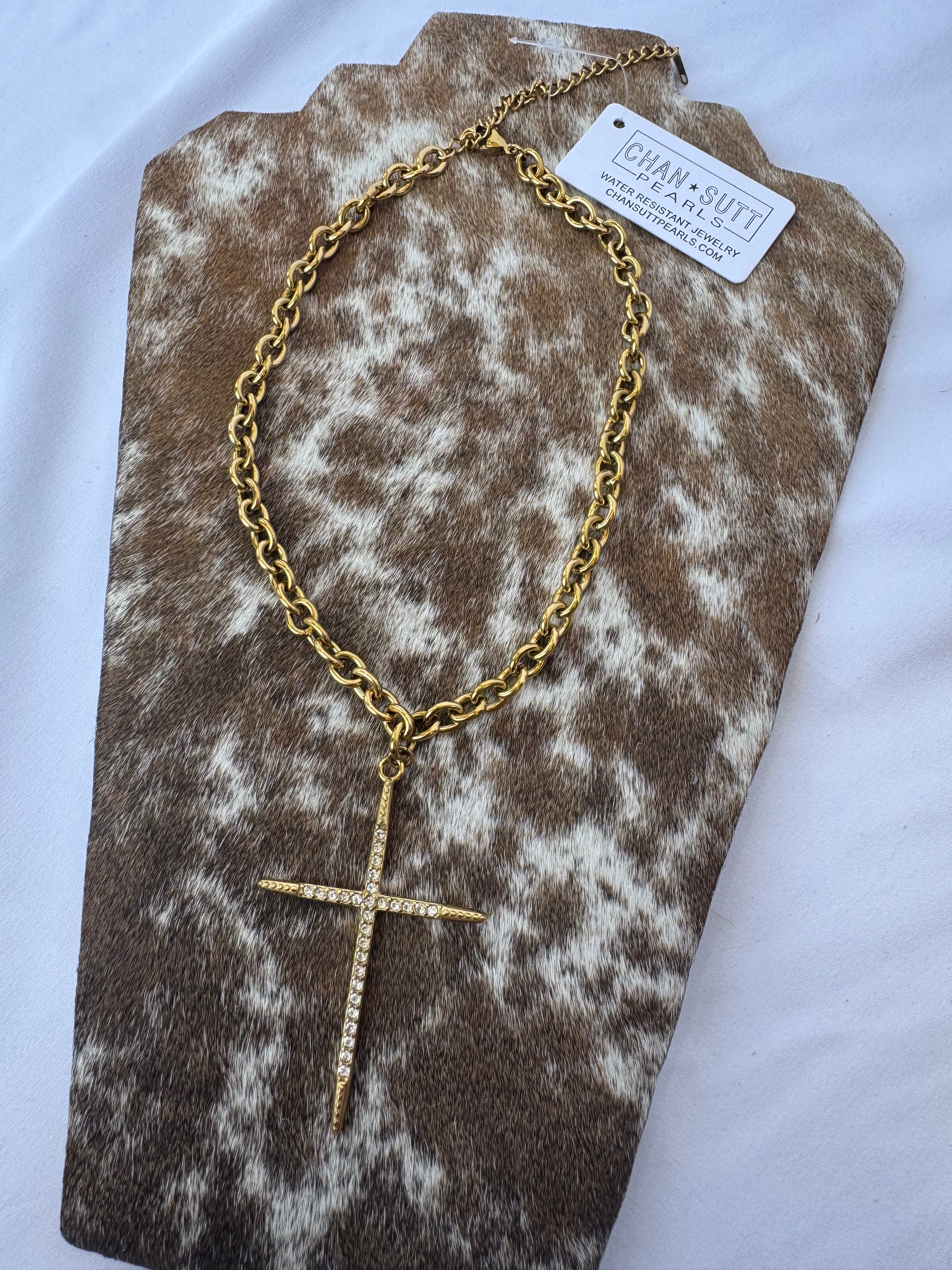 Chansutt Pearls Luxe Cross Necklace
